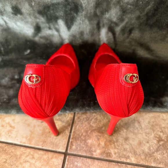 Guess pump heels, brand new - Picture 4 of 6